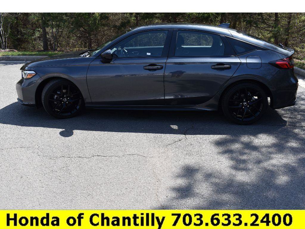 Used 2025 Honda Civic Sport image 4