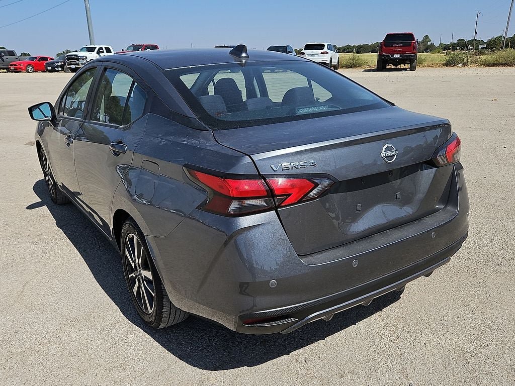 Used 2025 Nissan Versa SV FWD image 5