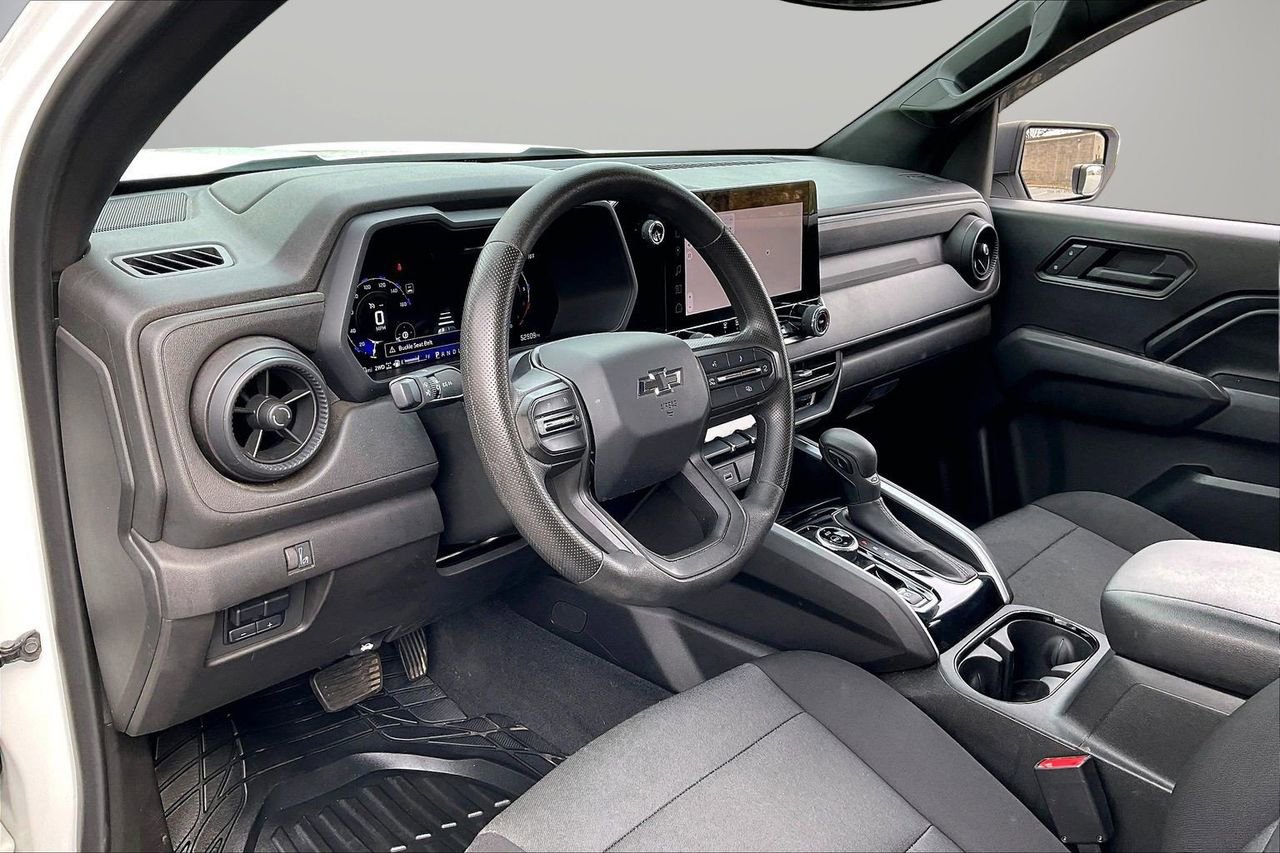 Used 2024 Chevrolet Colorado Trail Boss w/ Advanced Trailering Package image 20