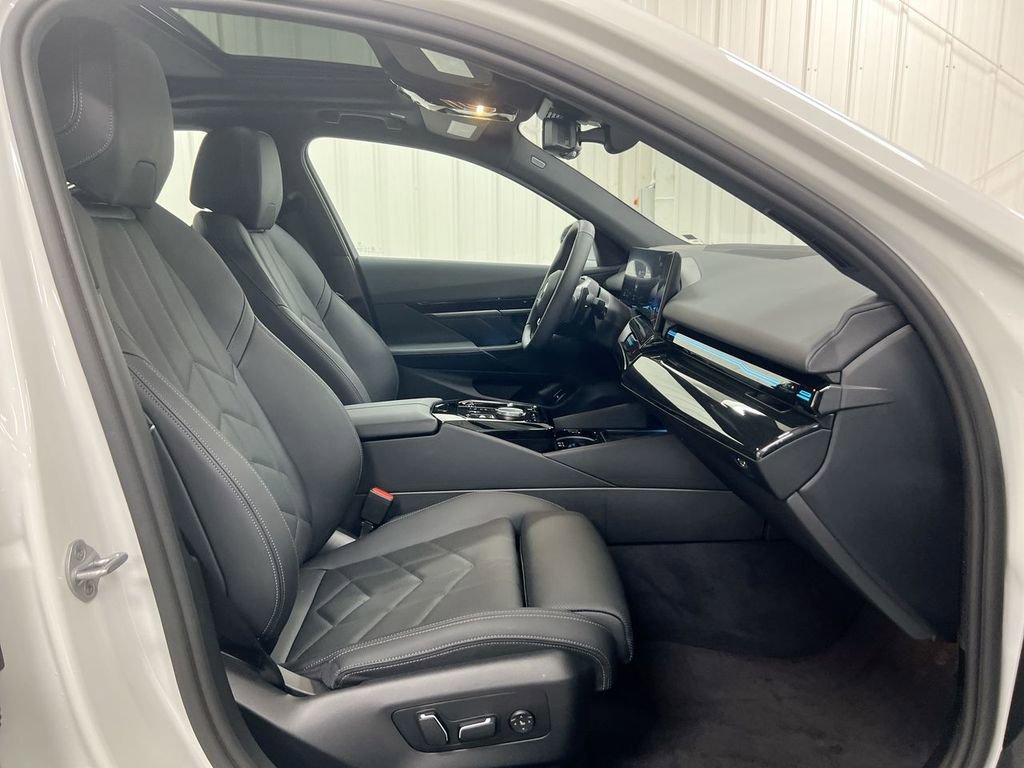 Used 2026 BMW 530i image 23