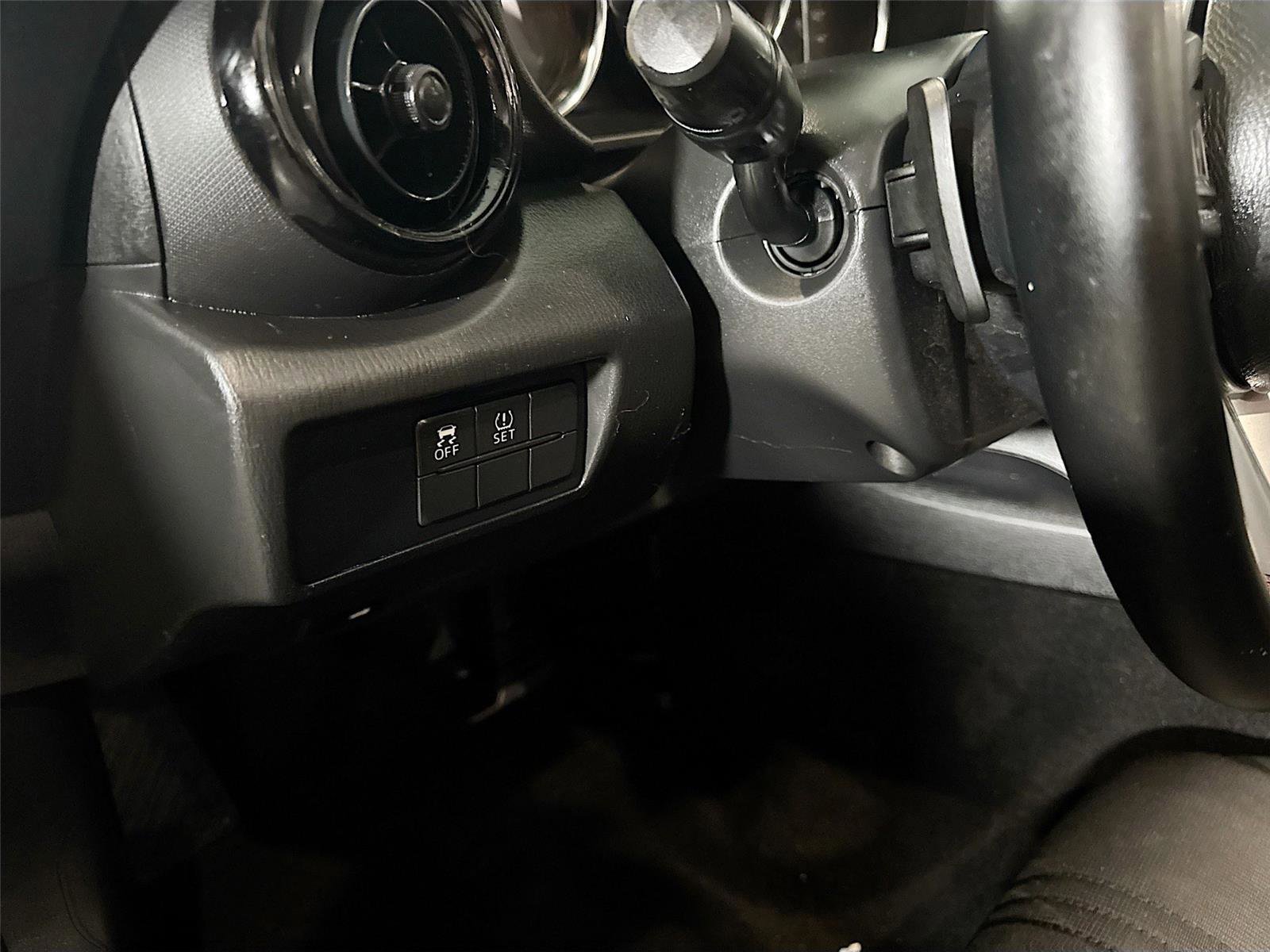 Used 2016 MAZDA MX-5 Miata Sport RWD image 7