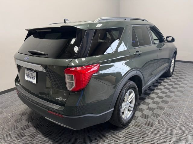 Used 2022 Ford Explorer XLT w/ Equipment Group 202A AWD/4WD image 8