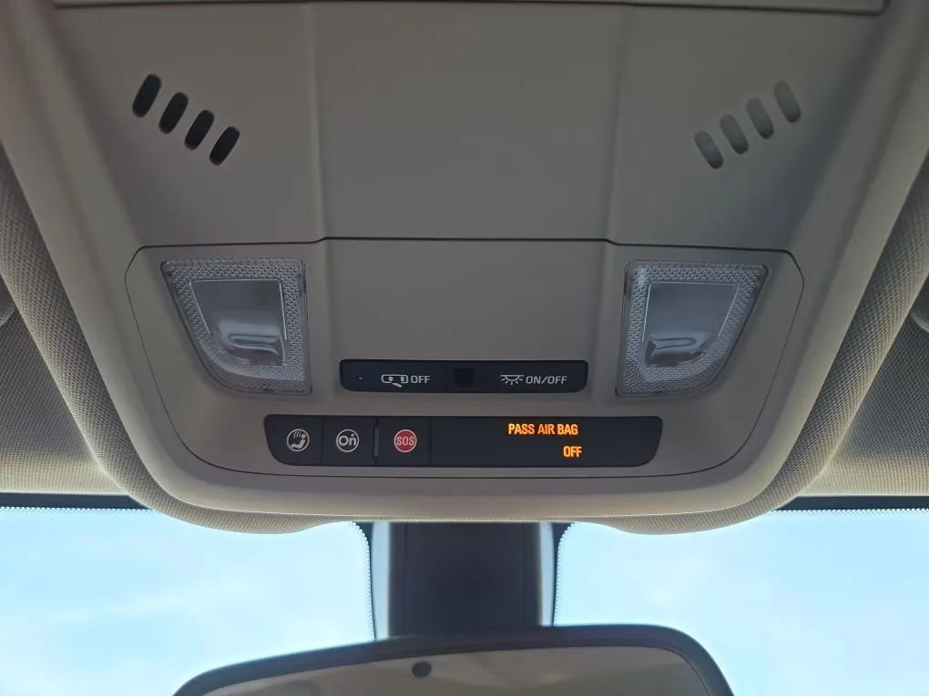Used 2018 GMC Terrain SLE image 33