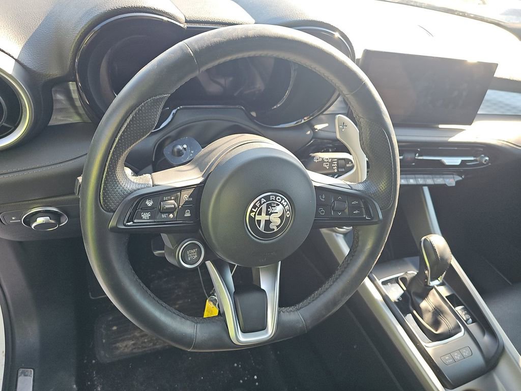 Used 2024 Alfa Romeo Tonale Veloce image 4
