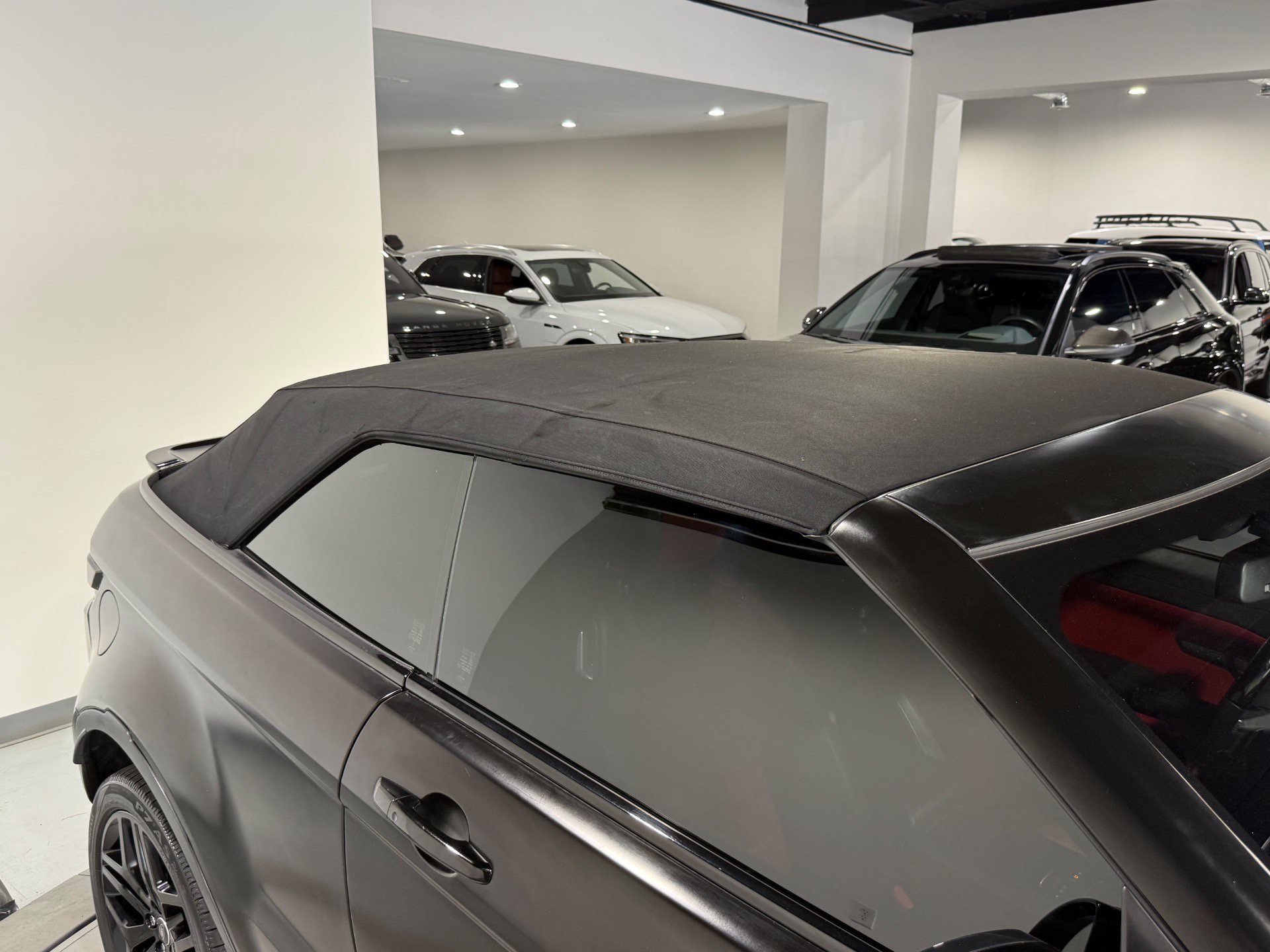 Used 2018 Land Rover Range Rover Evoque HSE Dynamic AWD/4WD image 10