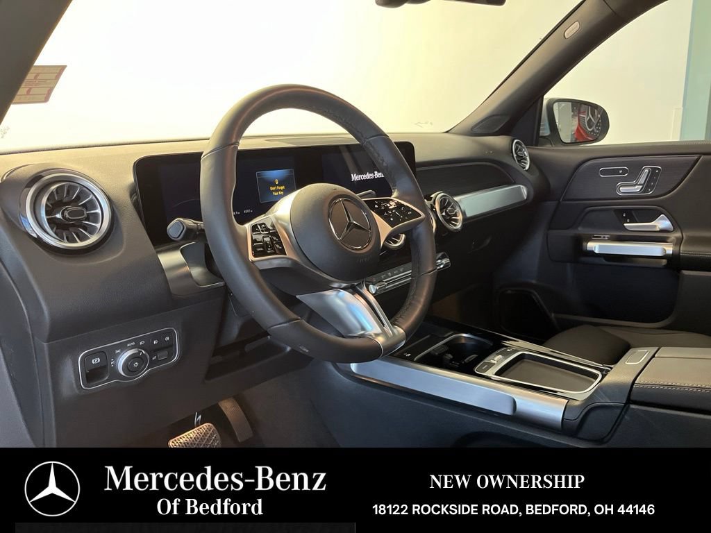 Used 2026 Mercedes-Benz GLB 250 4MATIC image 9