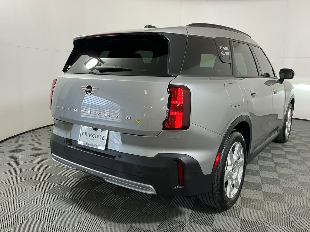 Certified 2025 MINI Cooper Countryman SE w/ Comfort Package Max AWD/4WD image 5