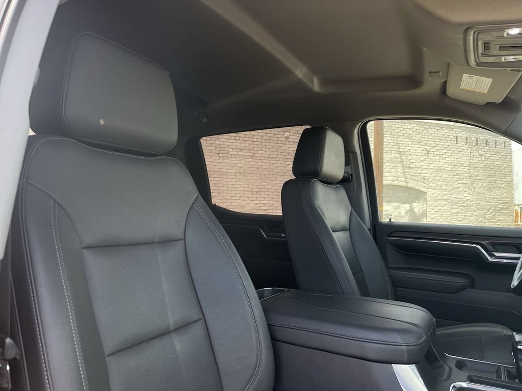 Certified 2023 GMC Sierra 1500 SLT w/ SLT Premium Plus Package AWD/4WD image 28