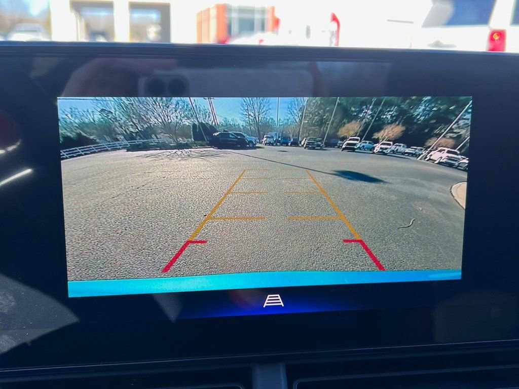 New 2026 Chevrolet Trax LT w/ Driver Confidence Package FWD image 9