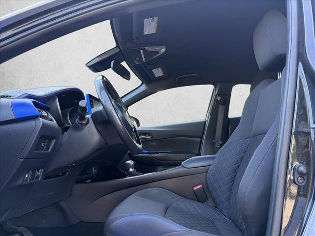 Used 2020 Toyota C-HR XLE FWD image 12