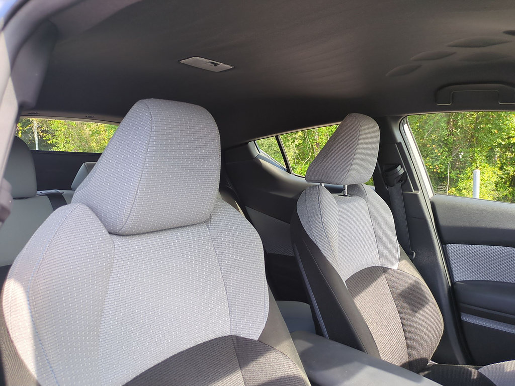 Used 2019 Toyota C-HR XLE FWD image 33