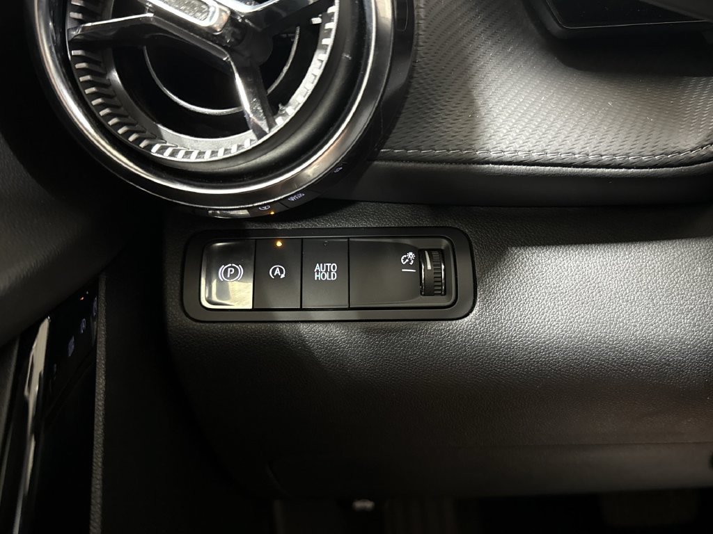 Used 2025 Chevrolet Equinox LT w/ Convenience Package II FWD image 19