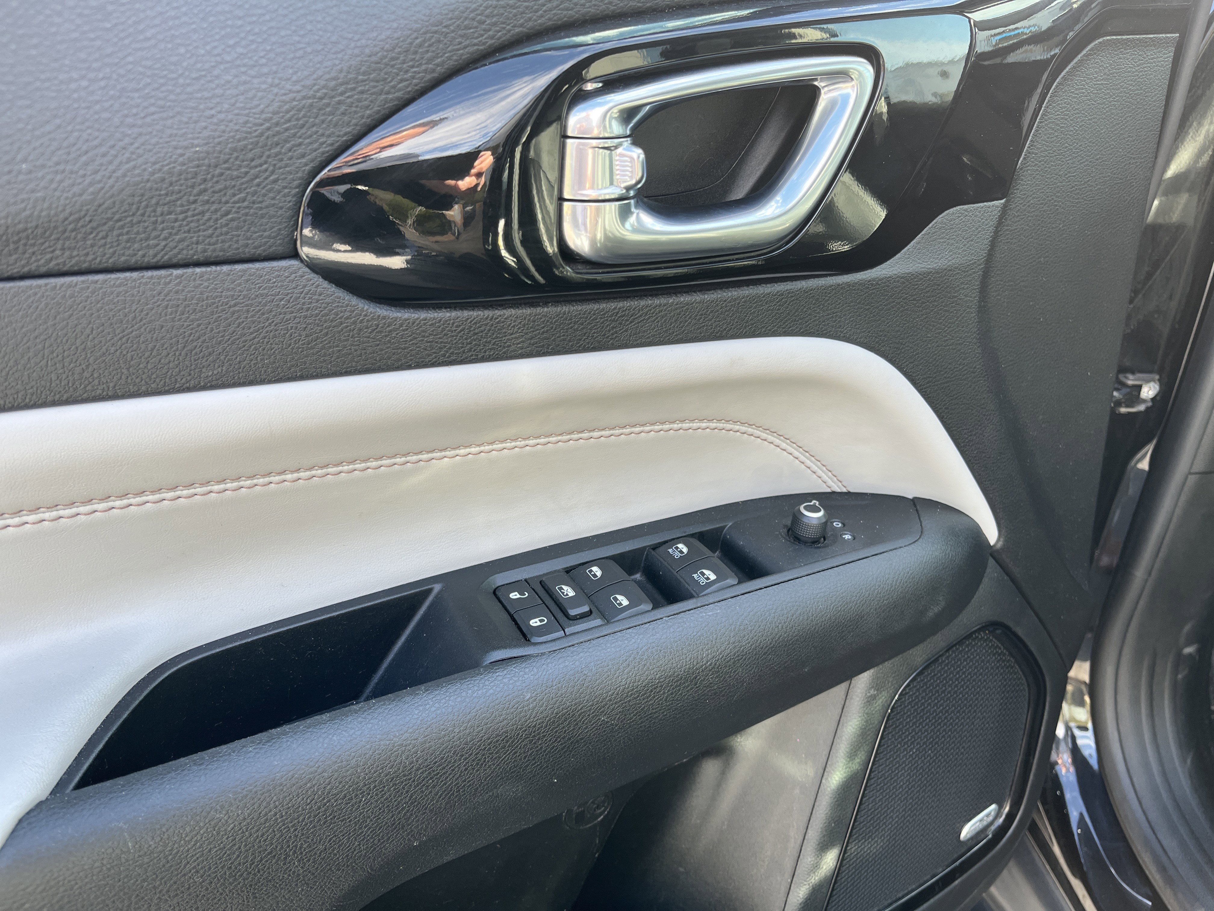 Used 2022 Jeep Compass Limited w/ Sun and Sound Group image 14