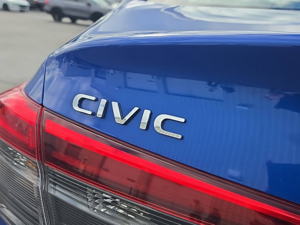 Used 2023 Honda Civic Sport image 7