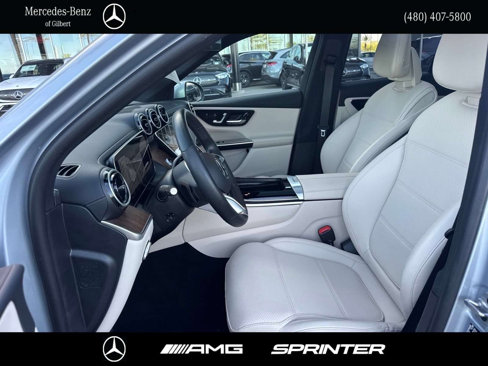 Used 2024 Mercedes-Benz GLC 300 4MATIC image 9