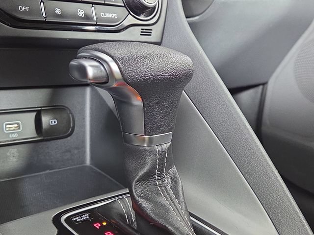 Used 2020 Kia Niro LX FWD image 22