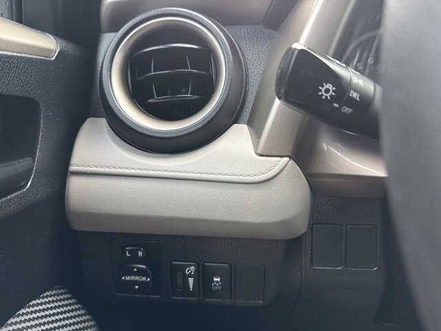 Used 2015 Toyota RAV4 LE image 17