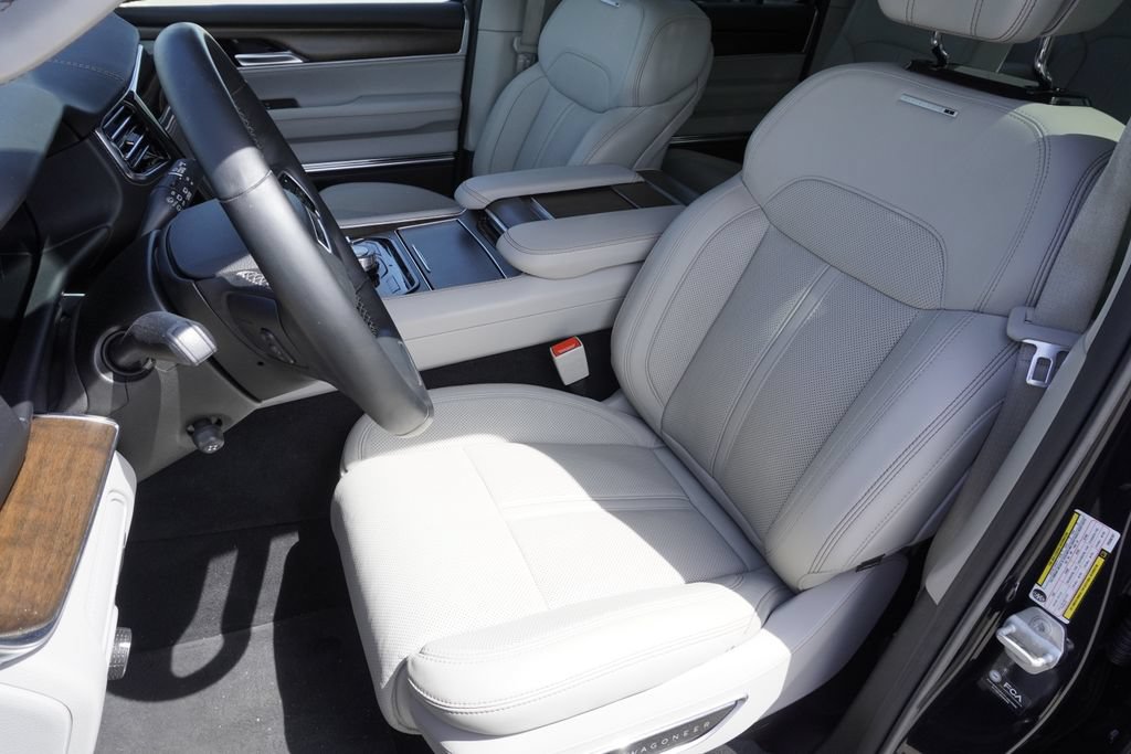 Used 2023 Jeep Grand Wagoneer 4WD image 20