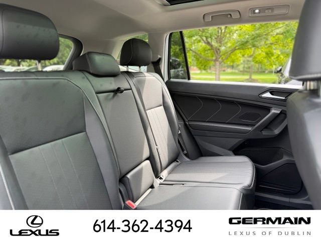 Used 2024 Volkswagen Tiguan SE AWD/4WD image 20