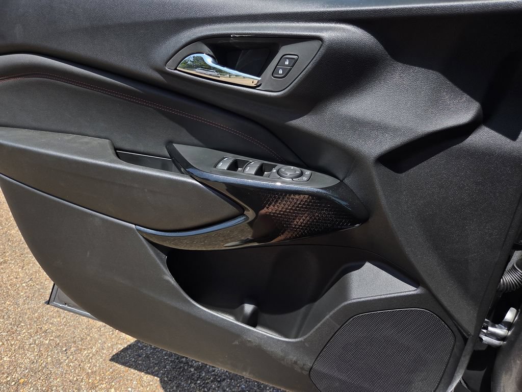 New 2026 Chevrolet Trax RS w/ Driver Confidence Package FWD image 17