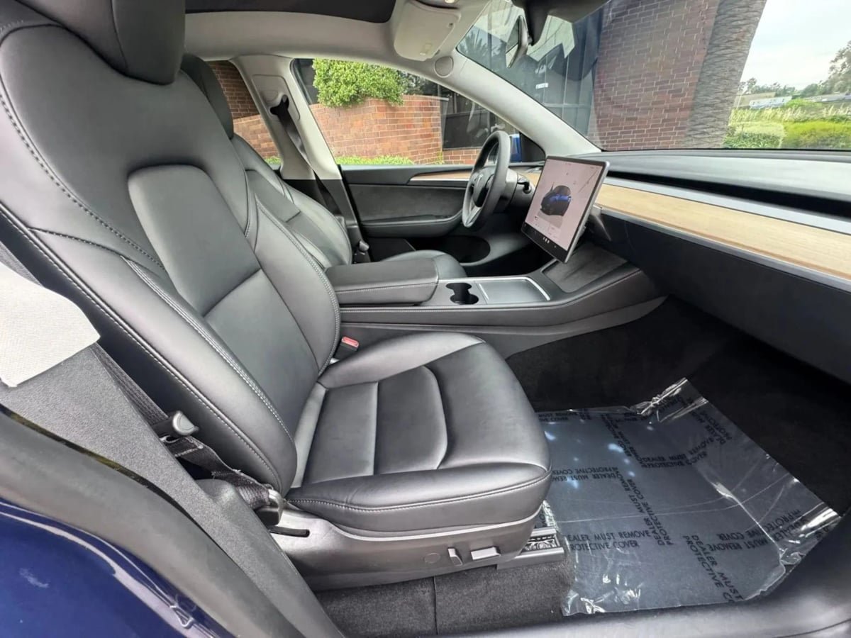 Used 2022 Tesla Model Y Long Range AWD/4WD image 12