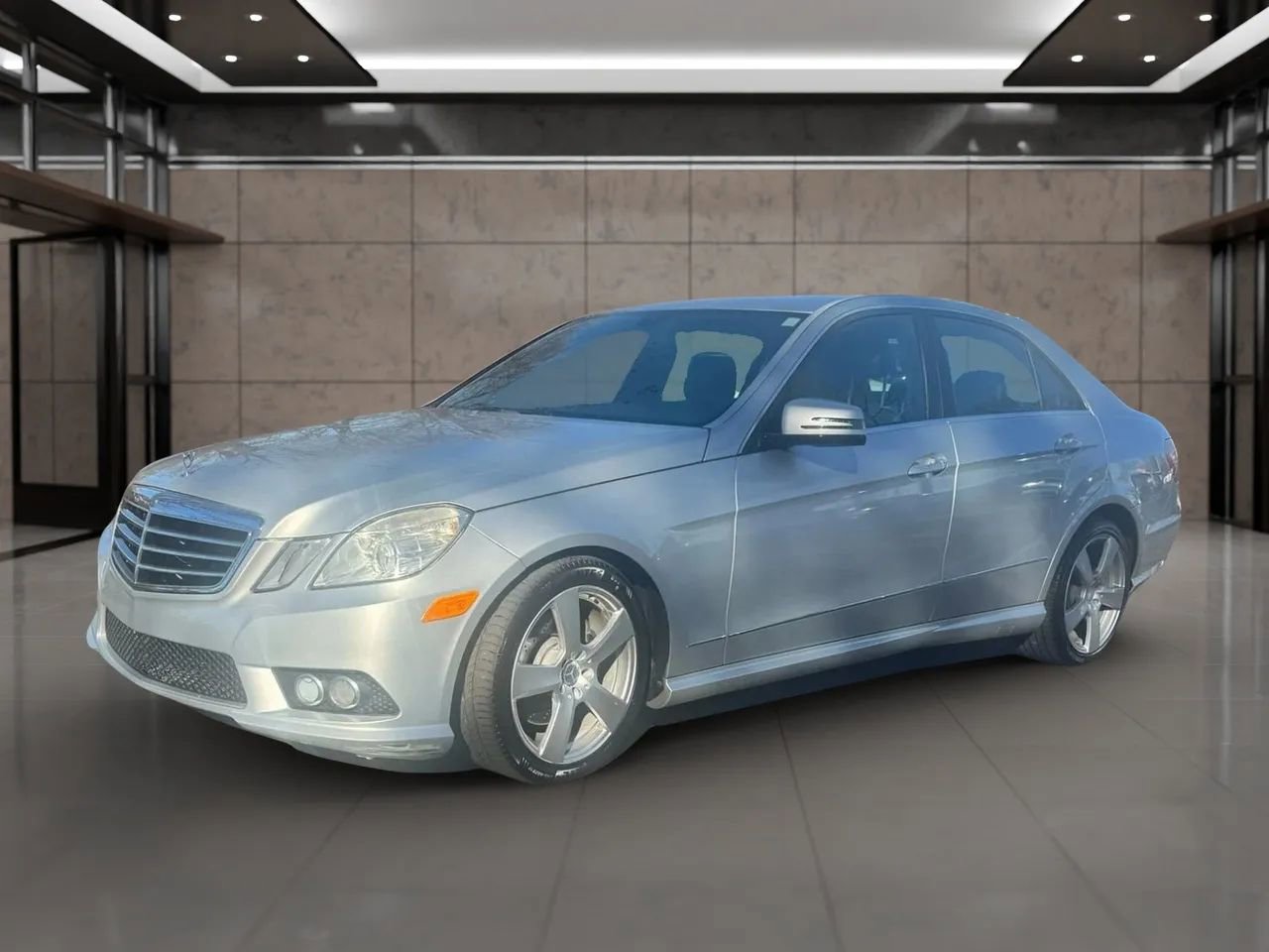 Used 2010 Mercedes-Benz E 350 Sedan image 5