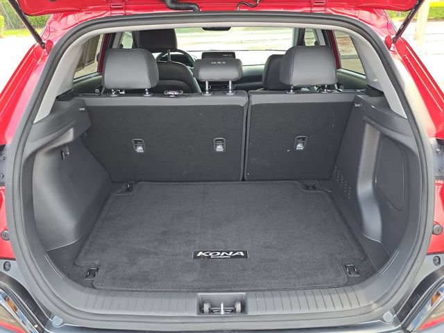 Used 2023 Hyundai Kona Limited AWD/4WD image 10