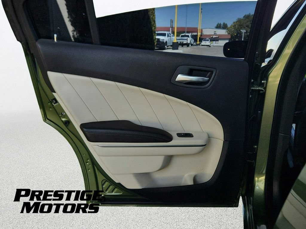 Used 2018 Dodge Charger SXT Plus w/ Quick Order Package 29J RWD image 21