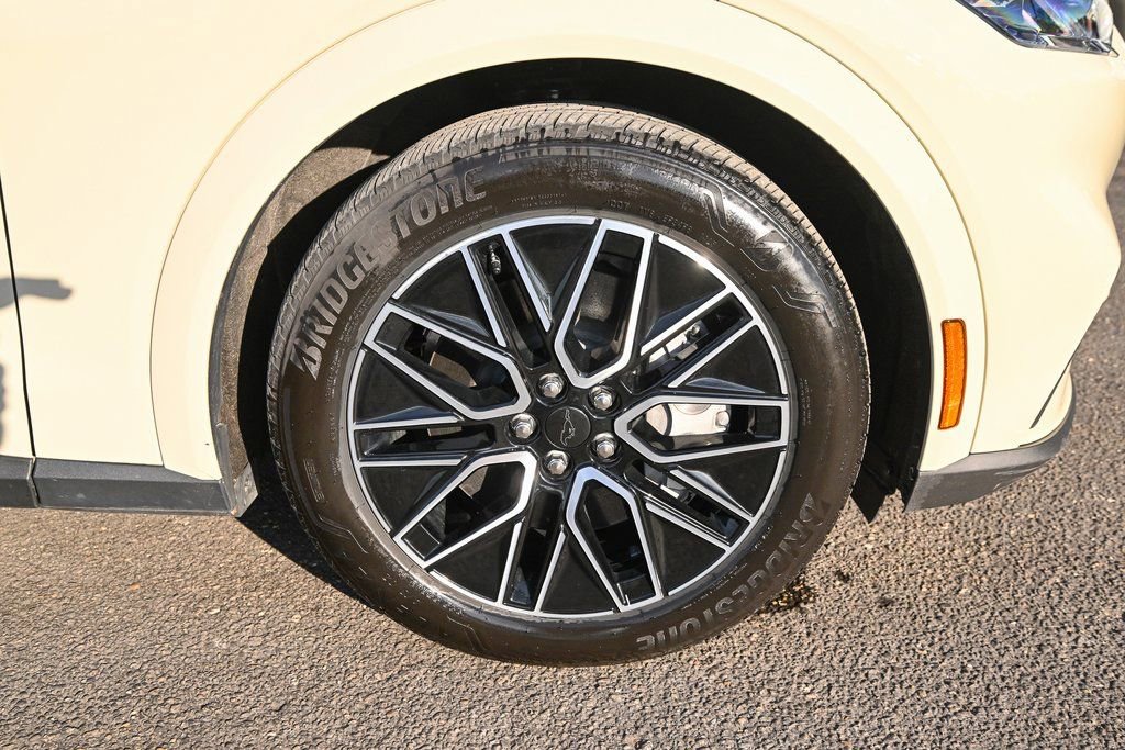 Used 2025 Ford Mustang Mach-E Premium image 15