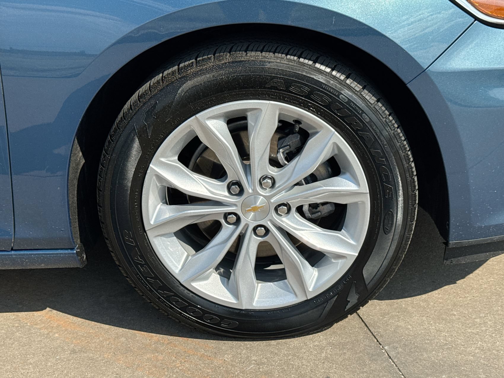 Used 2025 Chevrolet Malibu LT FWD image 10