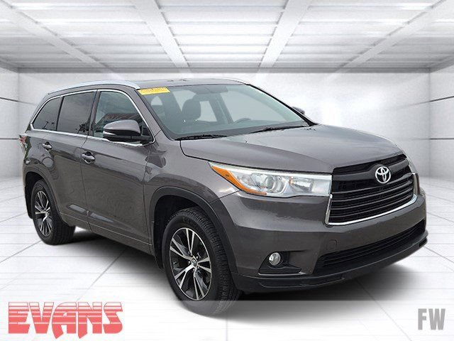 Used 2016 Toyota Highlander XLE AWD/4WD image 1