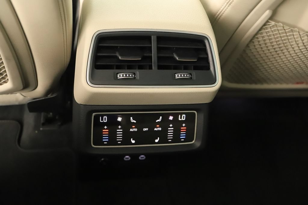 Certified 2024 Audi Q8 e-tron Premium Plus AWD/4WD image 22