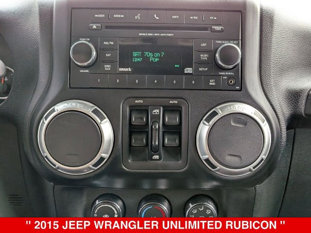 Used 2015 Jeep Wrangler Unlimited Rubicon w/ Connectivity Group AWD/4WD image 25
