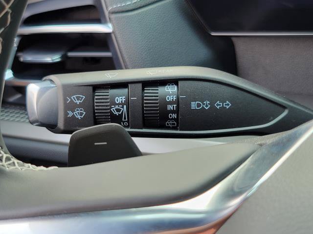 New 2027 Chevrolet Traverse LT w/ Midnight/Sport Edition AWD/4WD image 16