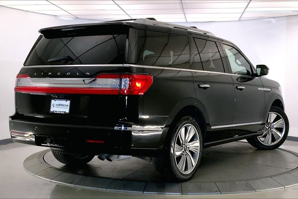 Used 2018 Lincoln Navigator Reserve w/ Technology Package AWD/4WD image 12