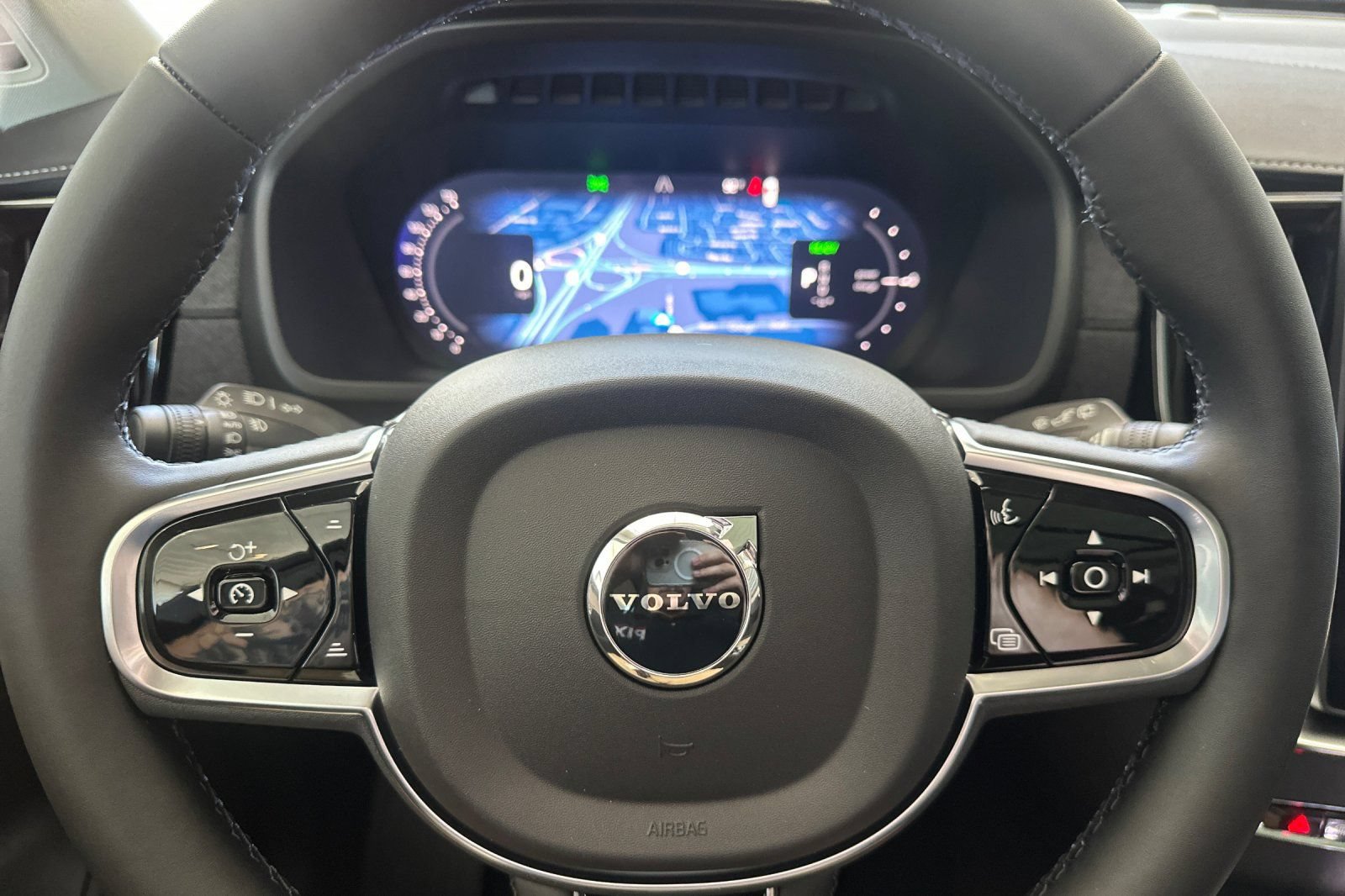 New 2026 Volvo XC90 T8 Plus w/ Protection Package AWD/4WD image 22