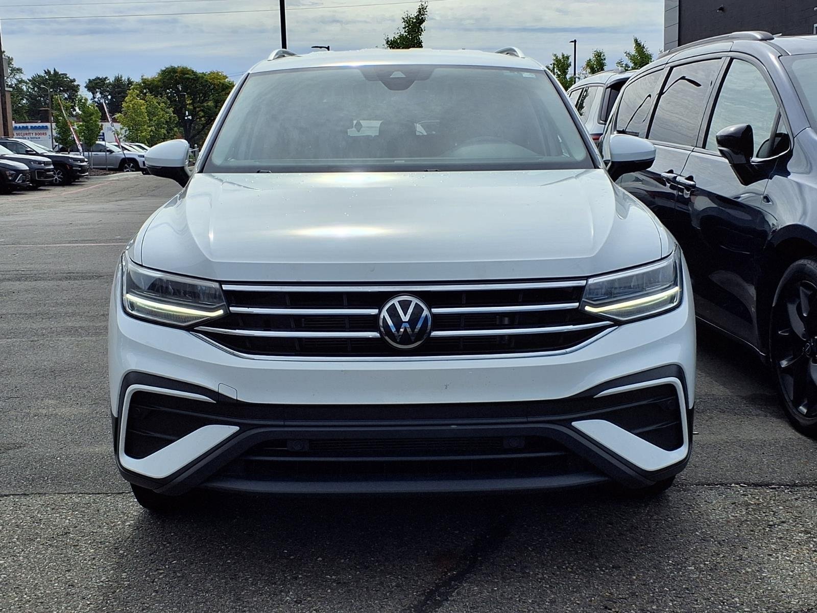 Used 2022 Volkswagen Tiguan SE AWD/4WD image 22