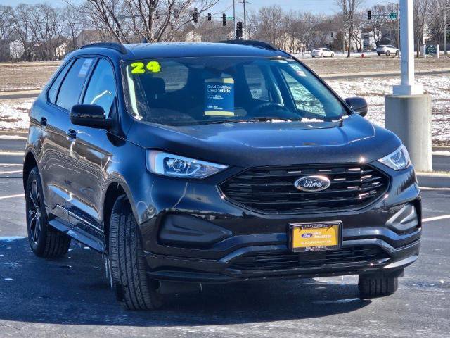 Certified 2024 Ford Edge SE w/ Black Appearance Package image 5