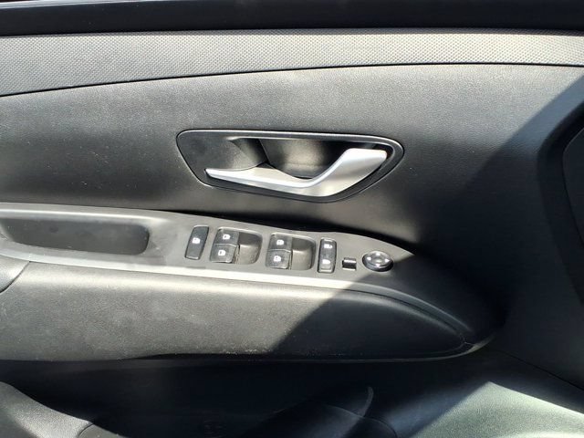 Used 2023 Hyundai Tucson SEL FWD image 25