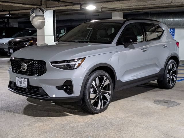 New 2025 Volvo XC40 B5 Ultra w/ Climate Package AWD/4WD image 7