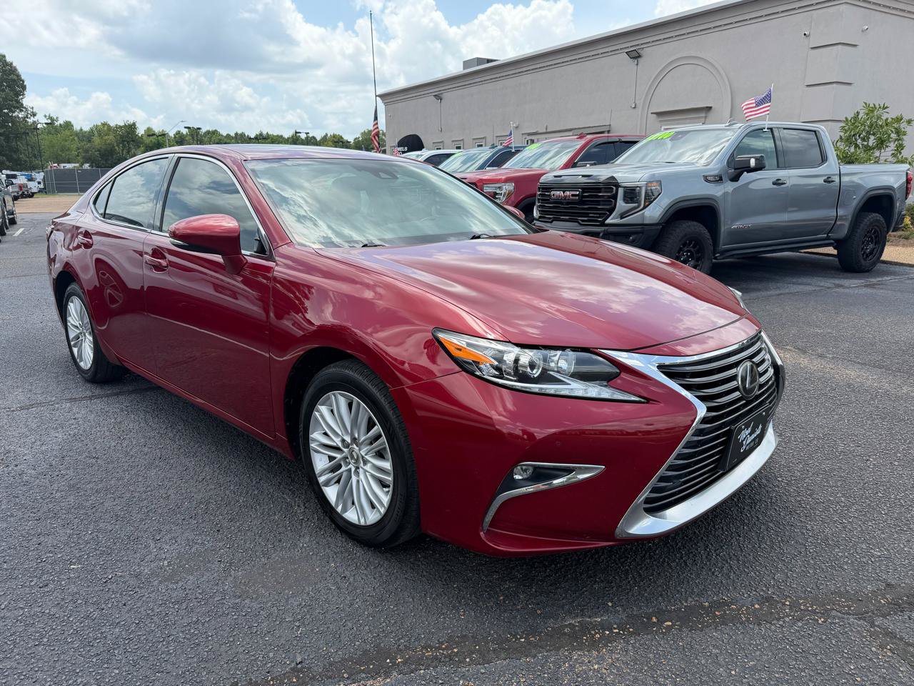 Used 2017 Lexus ES 350 w/ Premium Package FWD image 4