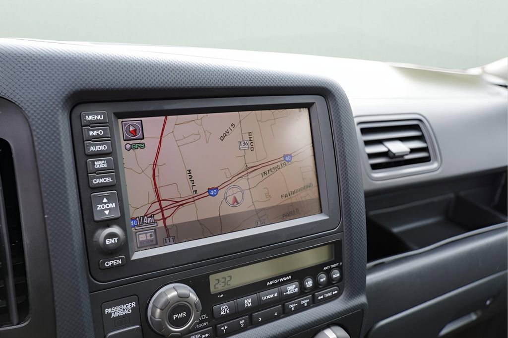 Used 2014 Honda Ridgeline SE image 23