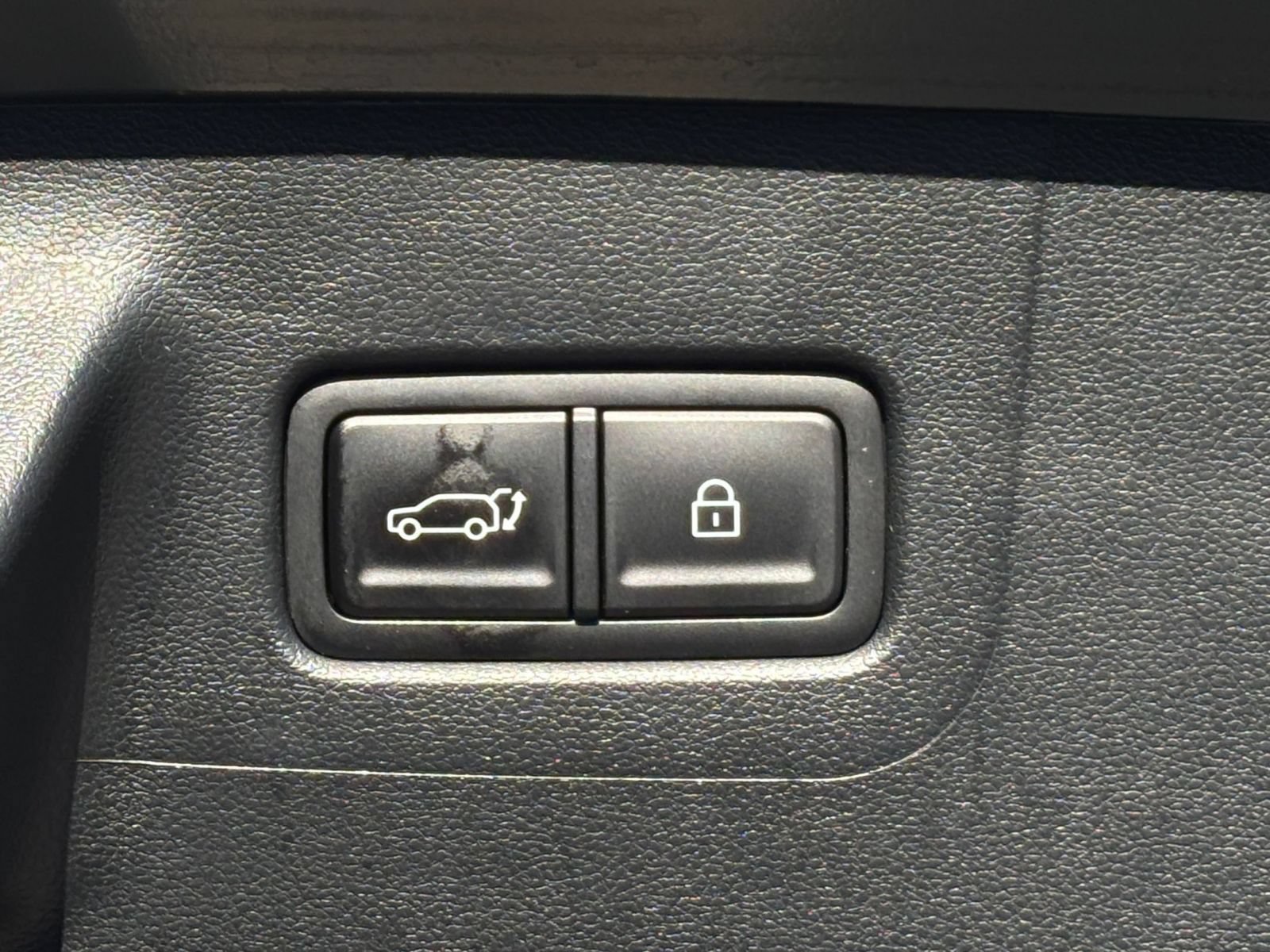 Used 2026 Hyundai Santa Fe SEL FWD image 22