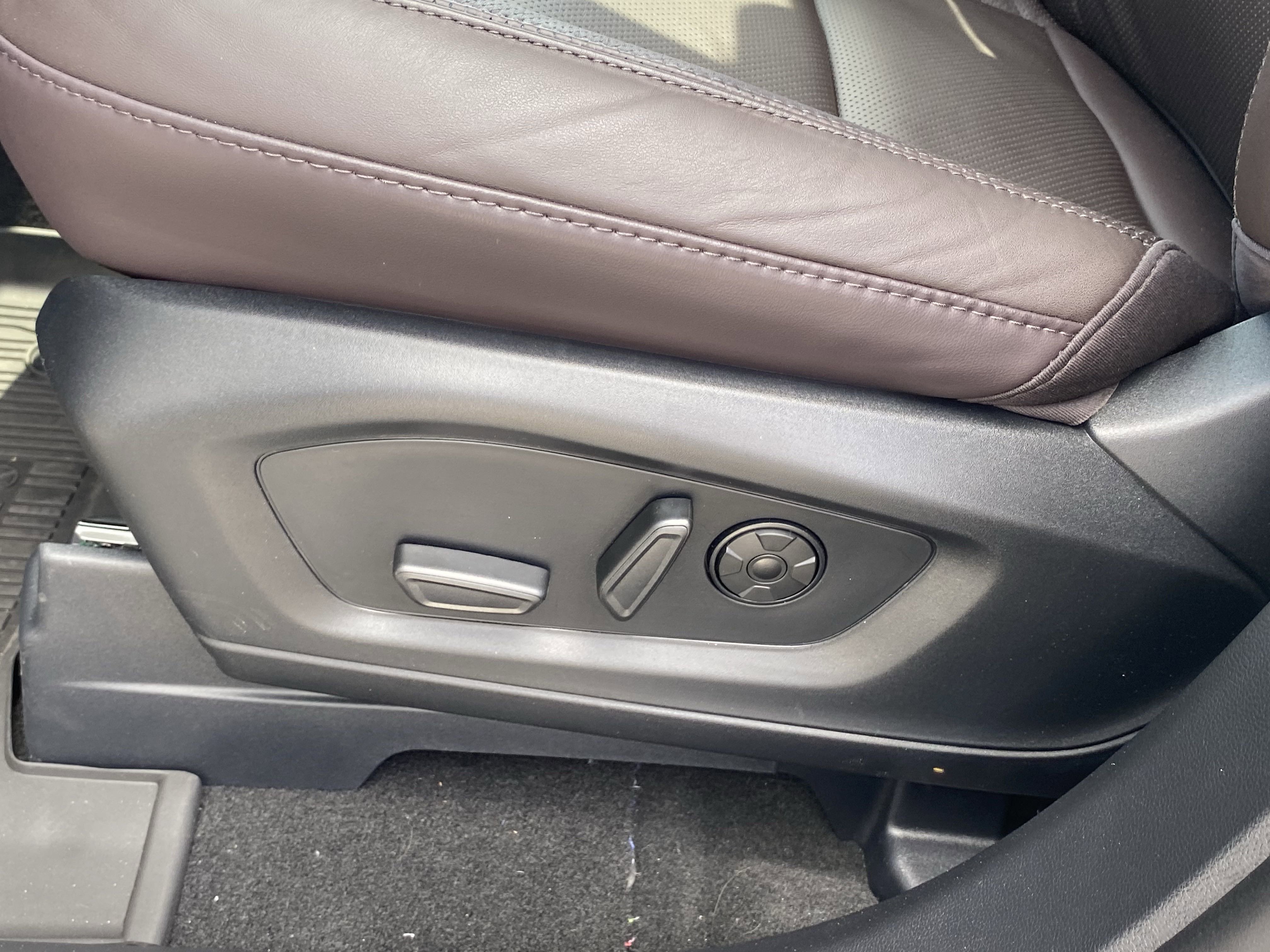 New 2025 Ford Explorer Platinum w/ LUX Leather Package image 15