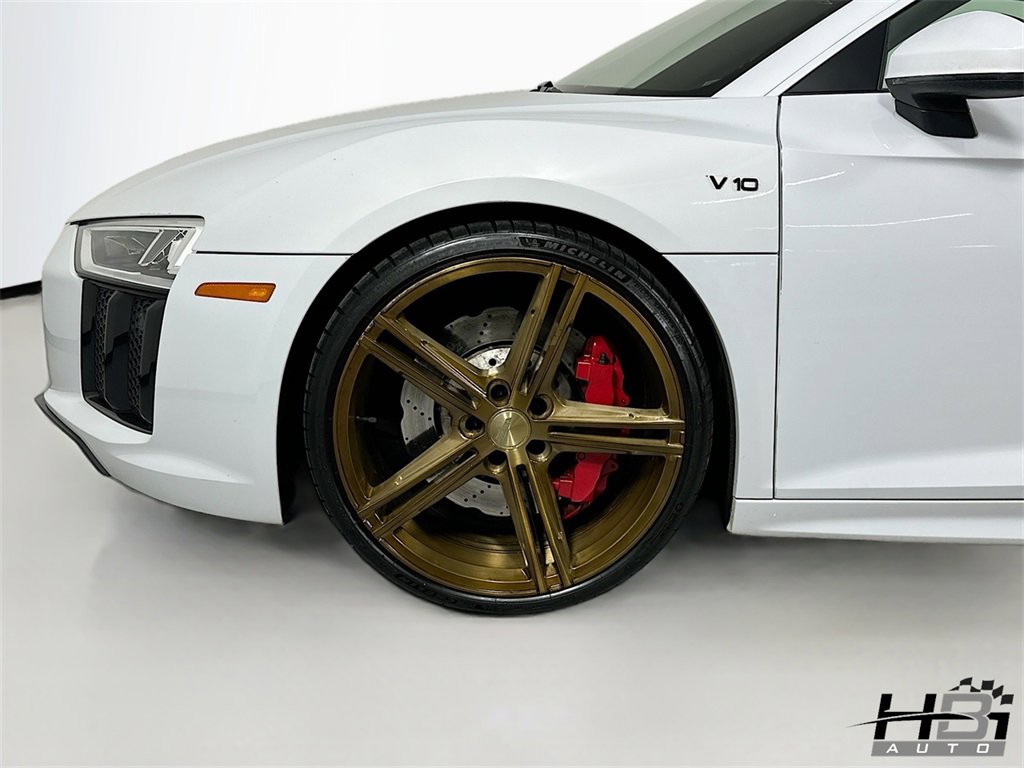 Used 2017 Audi R8 V10 image 17