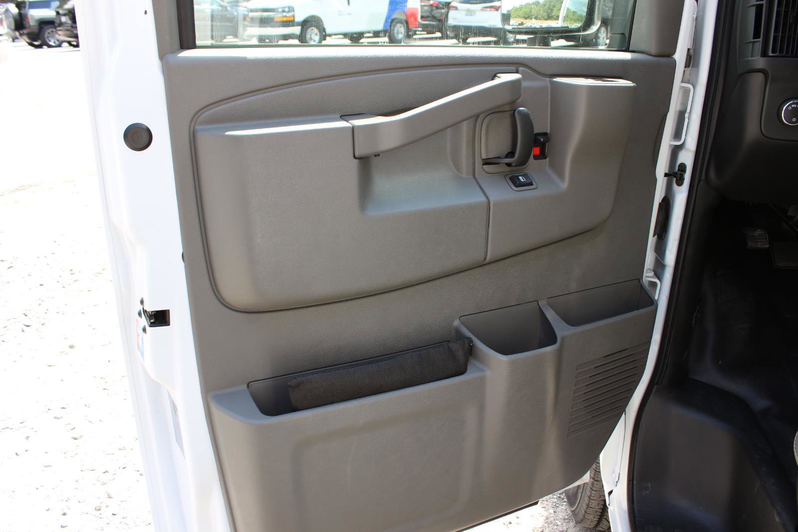 New 2025 Chevrolet Express 3500 w/ Power Convenience Package RWD image 14