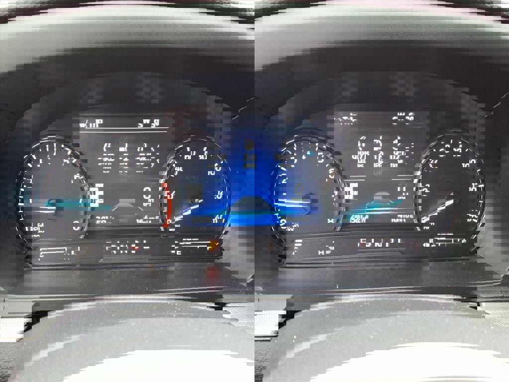 Certified 2022 Ford Explorer XLT w/ Equipment Group 202A image 29