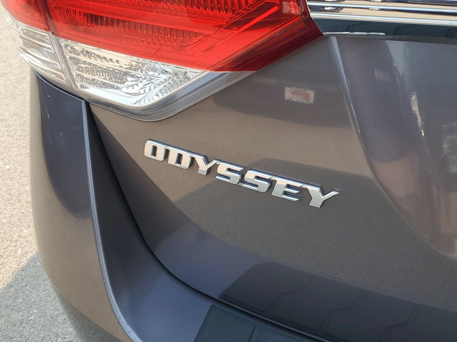Used 2015 Honda Odyssey LX image 7