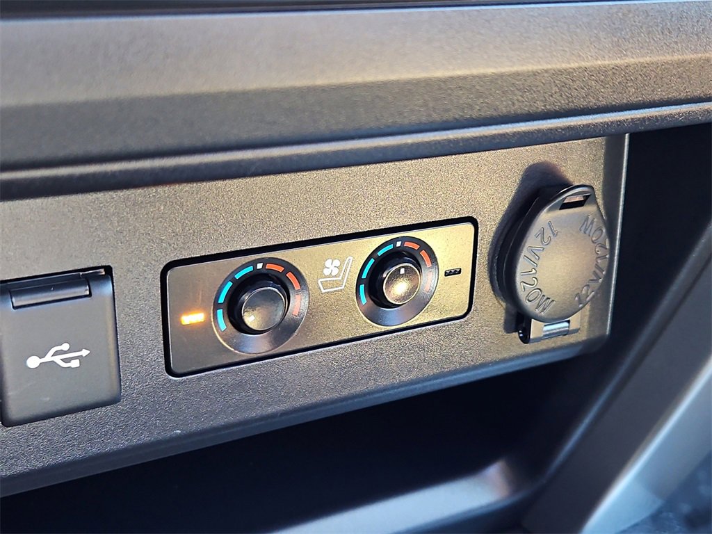 Used 2023 Toyota 4Runner Limited image 22