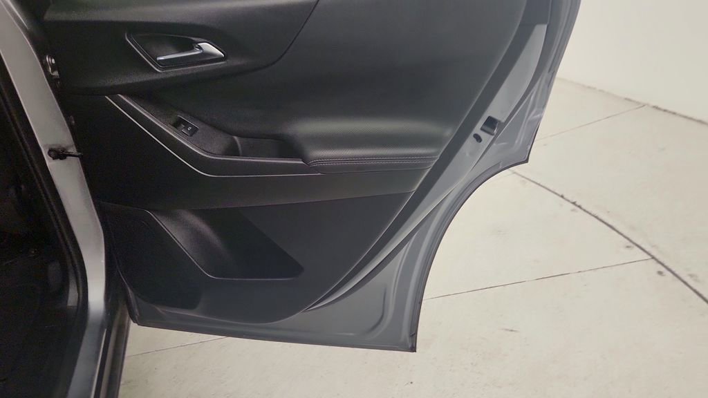 Certified 2025 Chevrolet Equinox LT FWD image 34